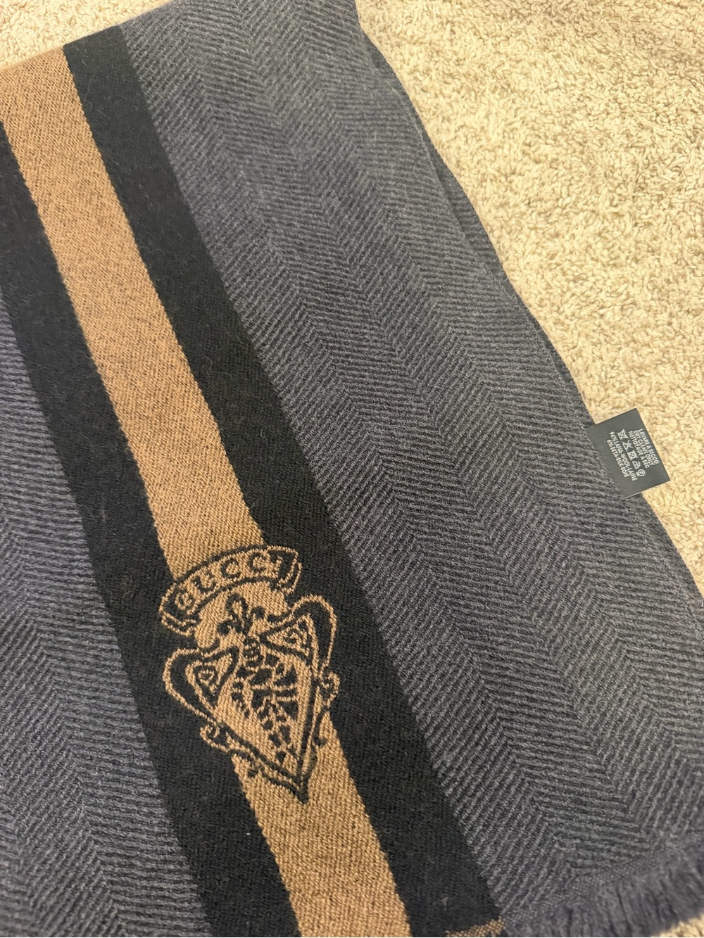 Gucci scarf - Picture 2 of 5